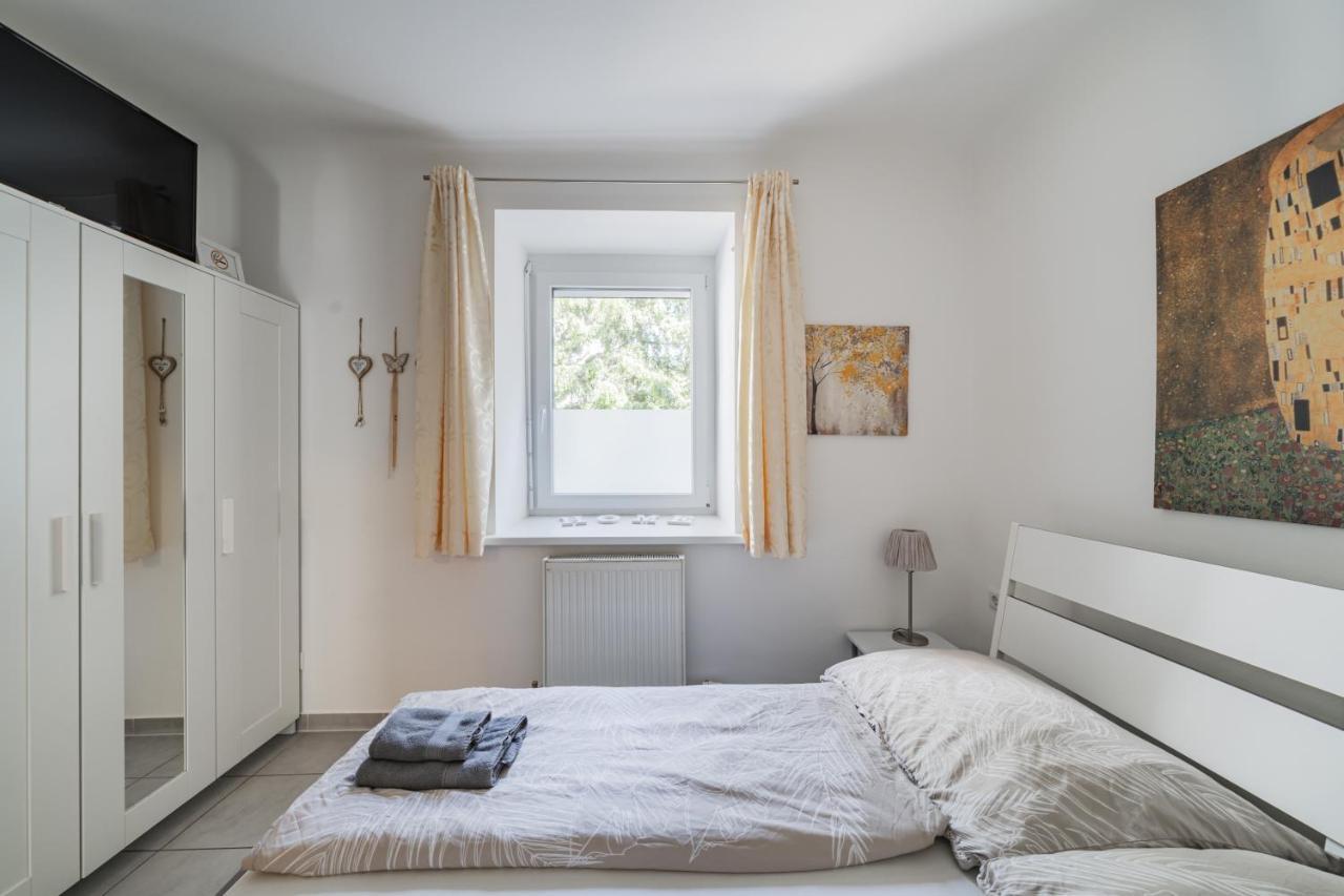 Modernes Appartement Nahe U-Bahn Und Schoenbrunn Βιέννη Εξωτερικό φωτογραφία
